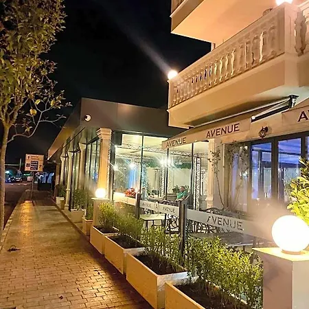 Avenue 2* Ράβντα